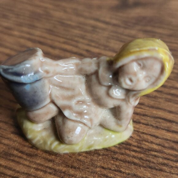 Vintage | Red Rose Tea Wade Whimsies: Jill 2/$10 or 5/$20 - Picture 1 of 1